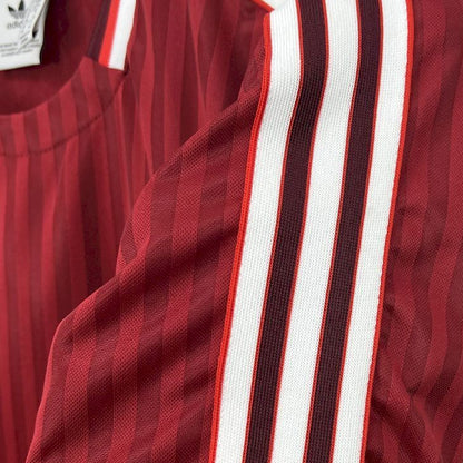 BAYERN MUNICH TERRACE ICONS 25/26